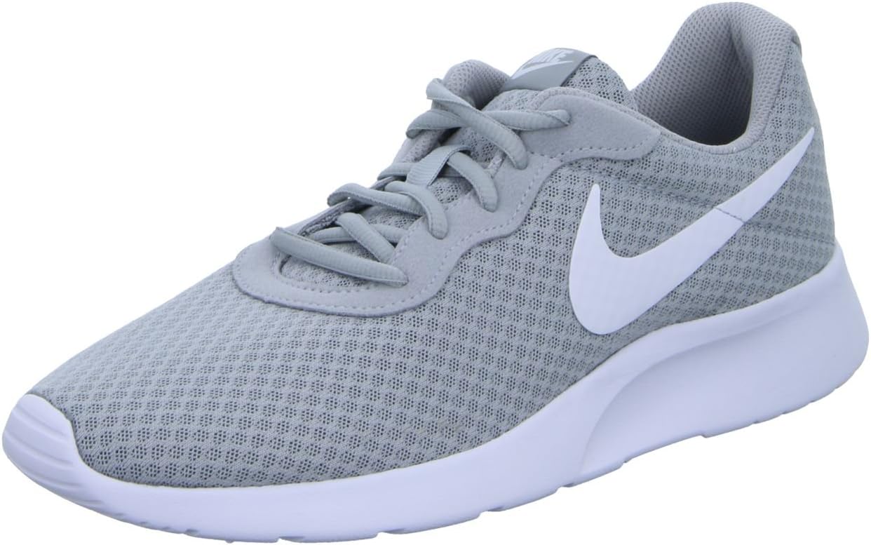 Женские кроссовки Nike Tanjun, Black/Black/Anthracite
Женские кроссовки Nike Tanjun, Black/Black/Anthracite