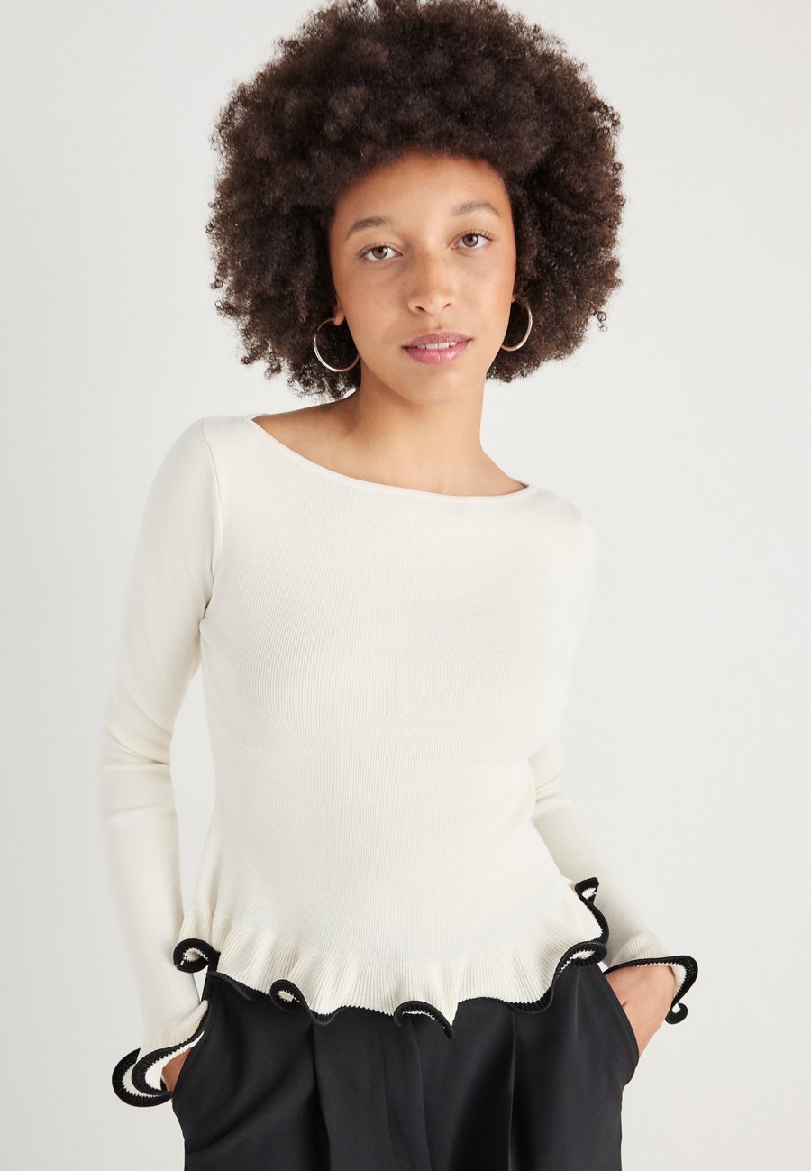 Джемпер Gina Tricot Jumper, Gardenia /Off-White
Джемпер Gina Tricot Jumper, Gardenia /Off-White