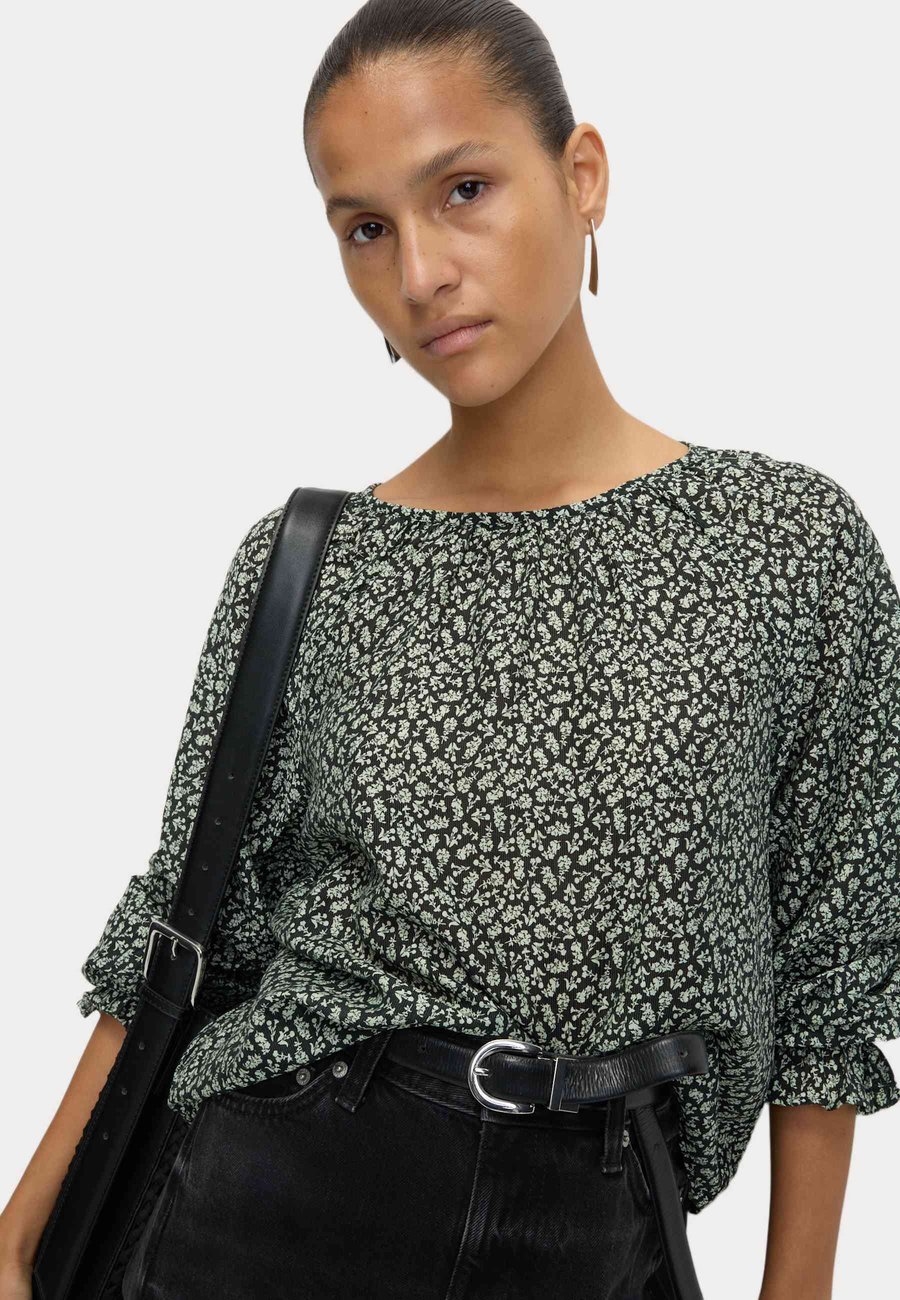 Блуза Marks & Spencer Blouse, Green Black/Green
Блуза Marks & Spencer Blouse, Green Black/Green