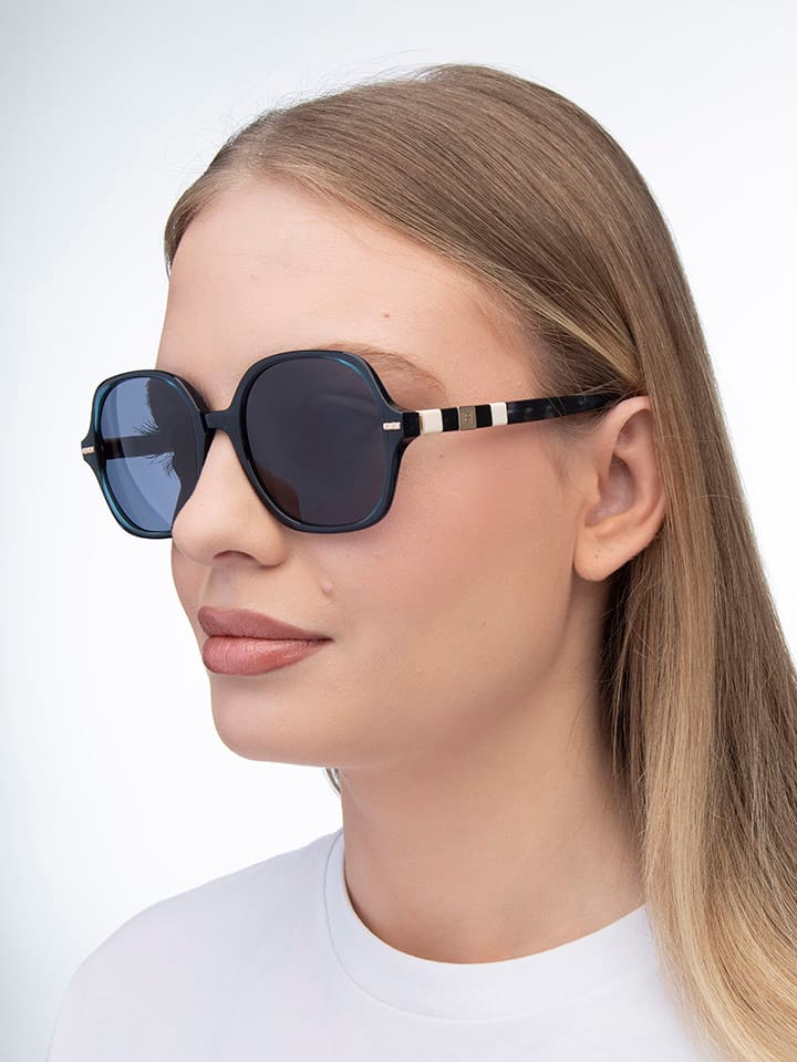 Солнцезащитные очки Carolina Herrera, темно-синий
Солнцезащитные очки Carolina Herrera, темно-синий