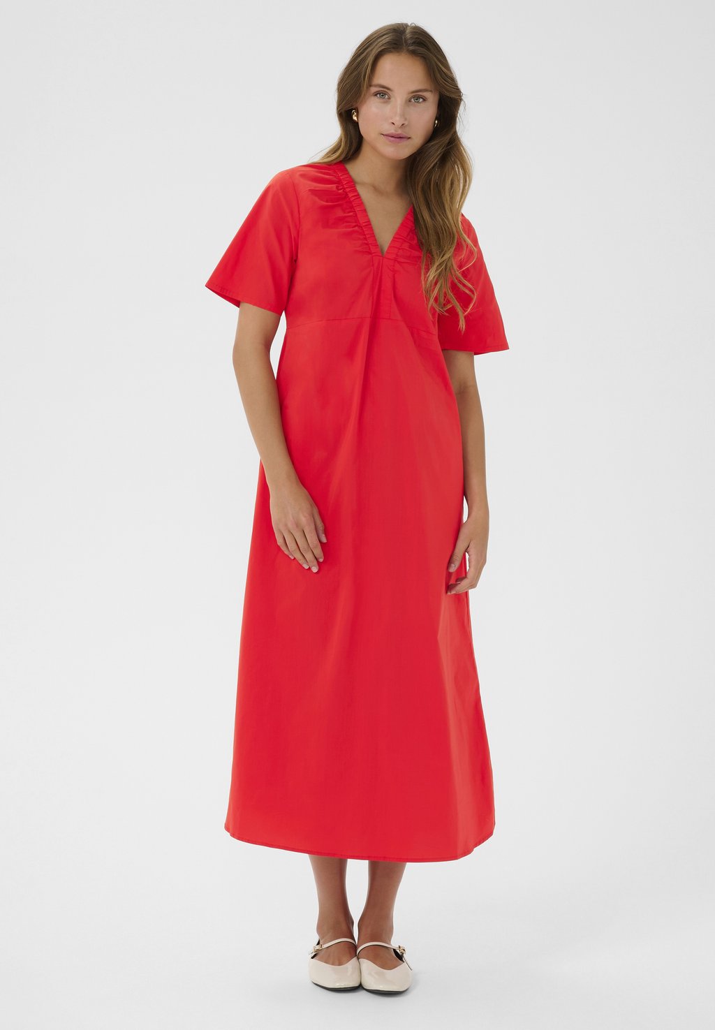 Повседневное платье Culture, красный
Повседневное платье Culture, красный