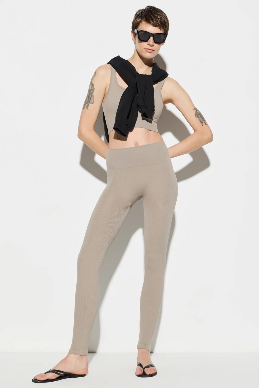 Узкие леггинсы No Matter What, светло-бежевый
Узкие леггинсы No Matter What, светло-бежевый