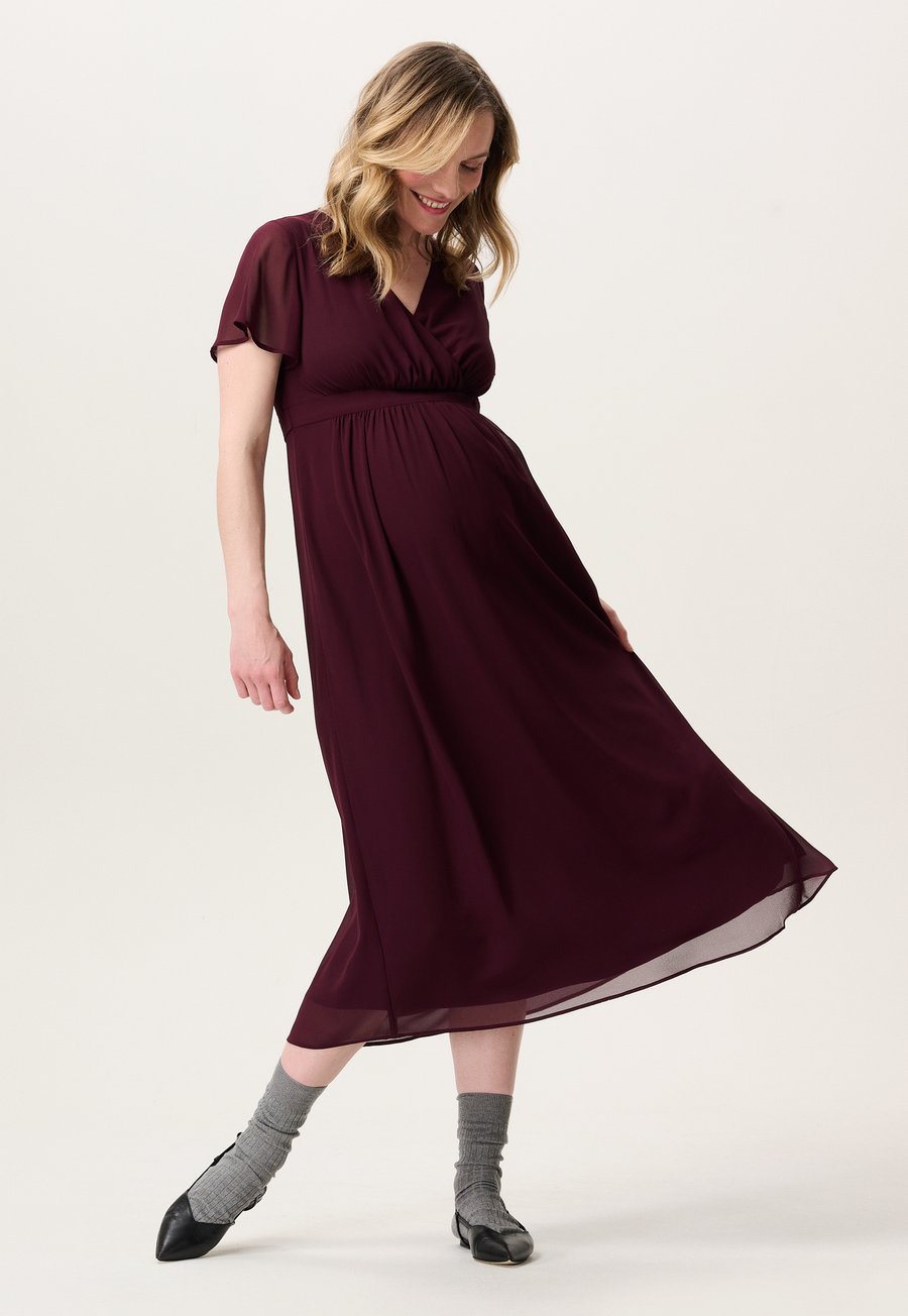 Платье Noppies AMELIE, Fig/Bordeaux
Платье Noppies AMELIE, Fig/Bordeaux