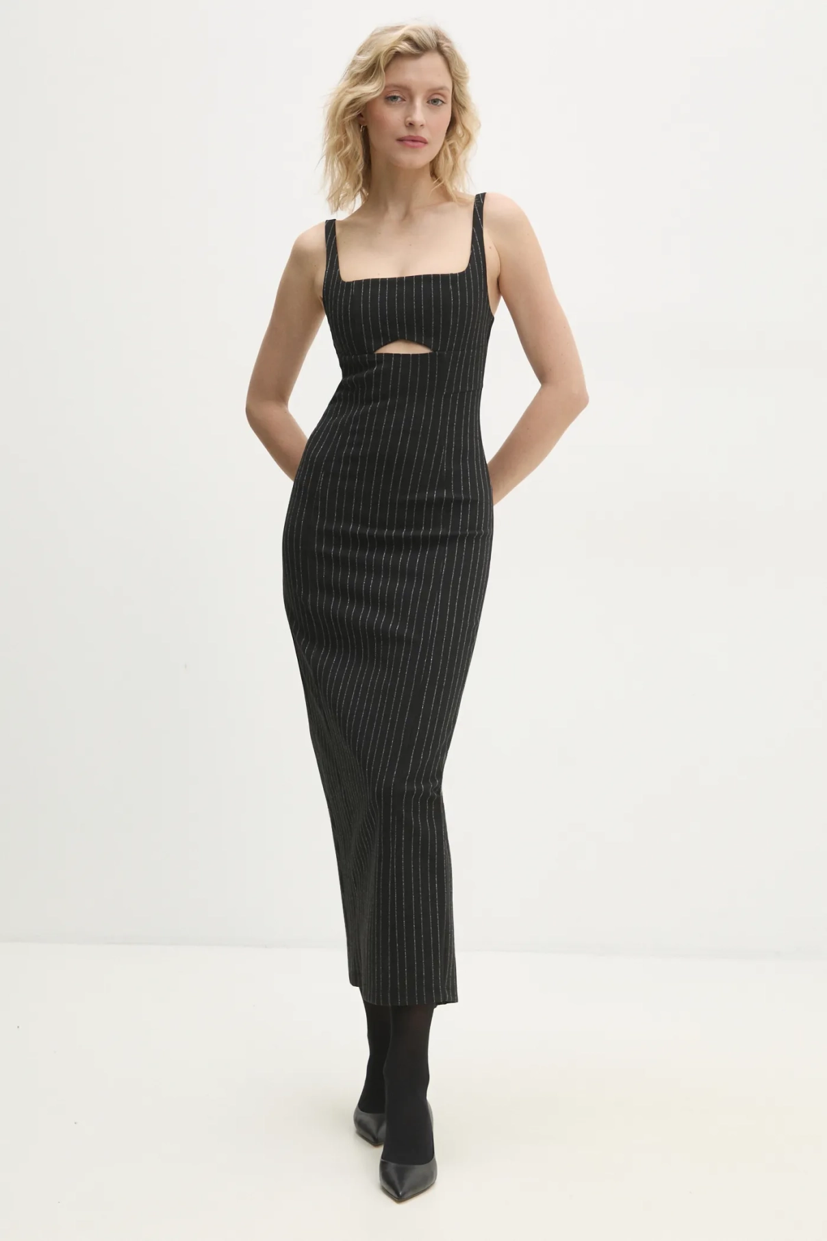 Платье Answear Lab, черный
Платье Answear Lab, черный