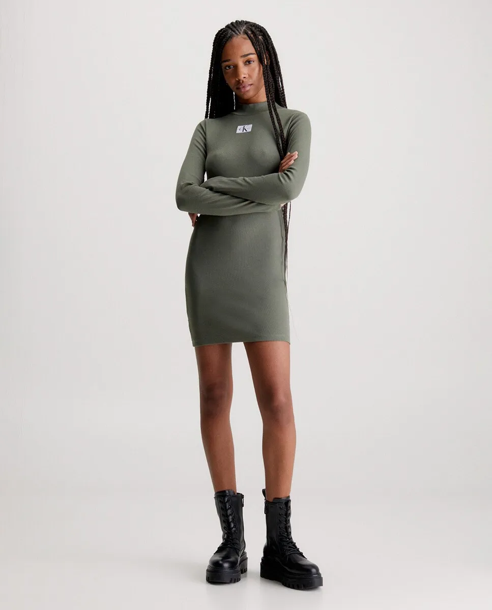 Женское узкое платье в рубчик с длинными рукавами Calvin Klein Jeans, цвет Verde Pardo
Женское узкое платье в рубчик с длинными рукавами Calvin Klein Jeans, цвет Verde Pardo