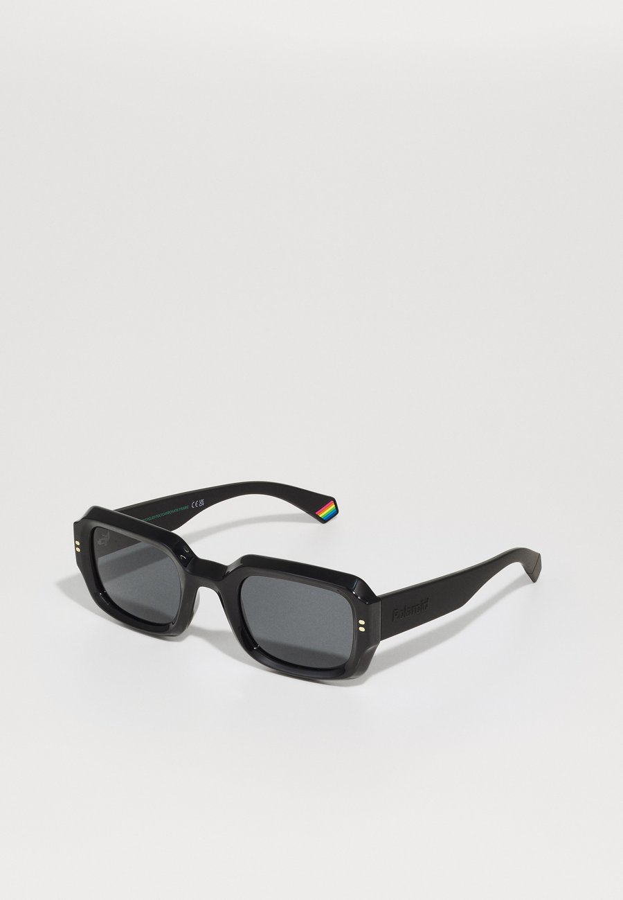 Солнцезащитные очки Polaroid UNISEX, Black
Солнцезащитные очки Polaroid UNISEX, Black