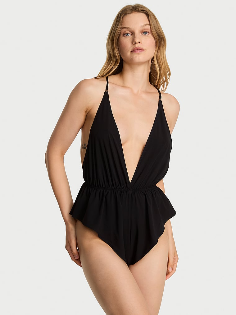 Шифоновый комбинезон с глубоким вырезом и шнуровкой Very Sexy, черный
Шифоновый комбинезон с глубоким вырезом и шнуровкой Very Sexy, черный