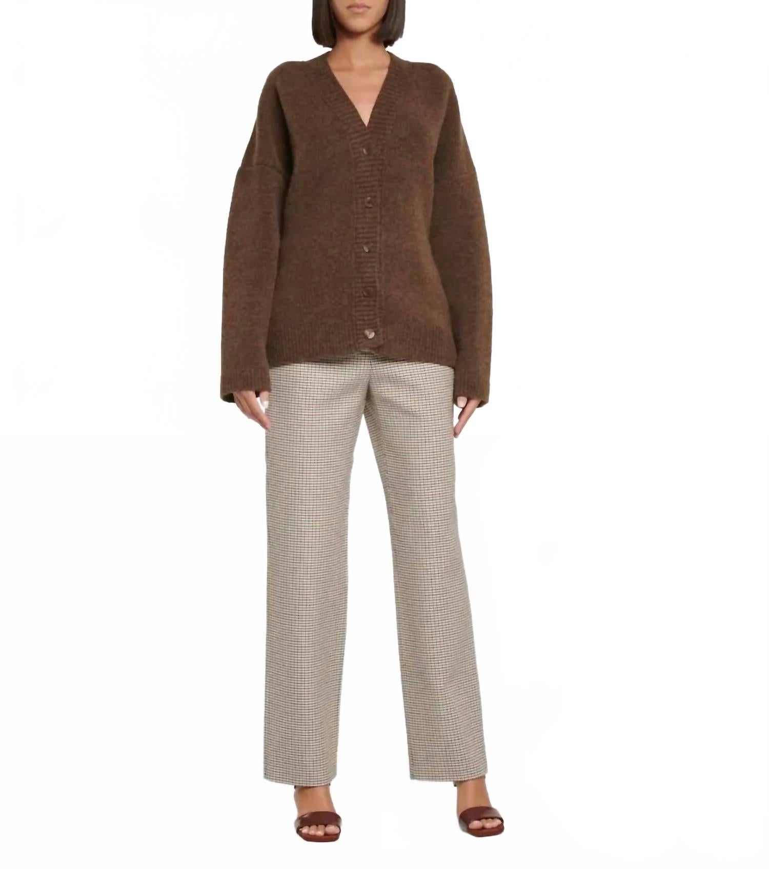 Nanushka Вязаный кардиган Fara Fluffy коричневого цвета
Nanushka Вязаный кардиган Fara Fluffy коричневого цвета