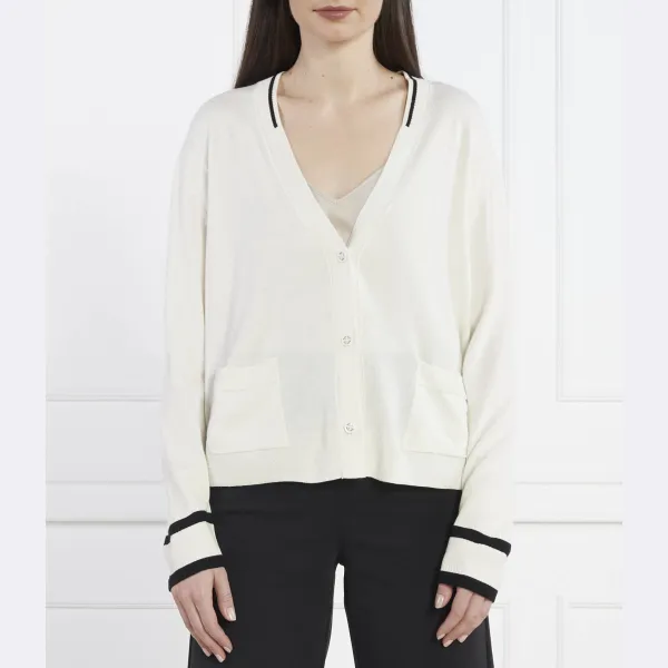 Шерстяной кардиган классического кроя с добавлением кашемира Marc Cain, бежевый
Шерстяной кардиган классического кроя с добавлением кашемира Marc Cain, бежевый