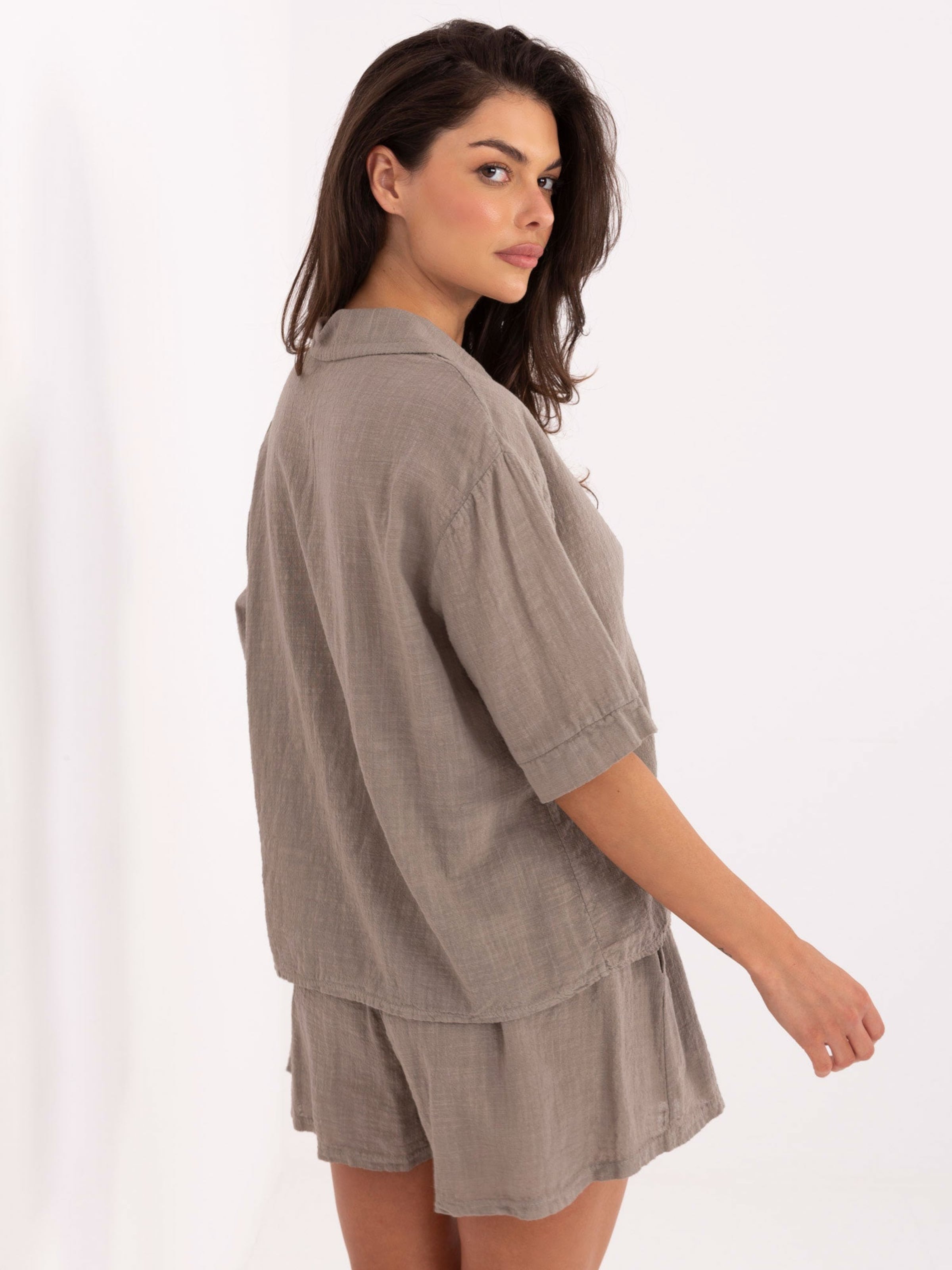 Madnezz House Домашняя одежда '30480.90' в бежевом цвете
Madnezz House Домашняя одежда '30480.90' в бежевом цвете