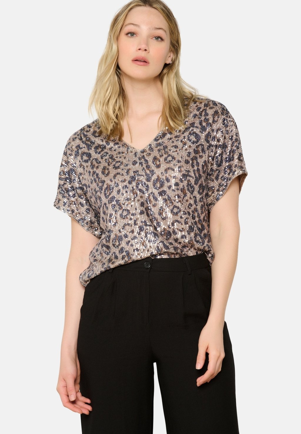 Блуза LolaLiza, бежевый
Блуза LolaLiza, бежевый