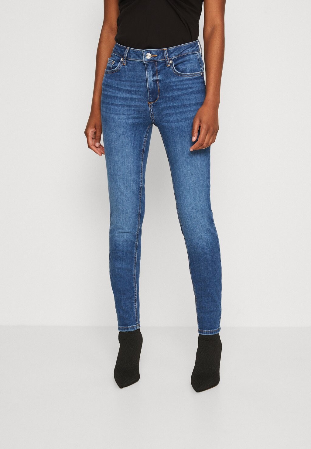 Джинсы Skinny Fit LIU JO, темно-синий
Джинсы Skinny Fit LIU JO, темно-синий