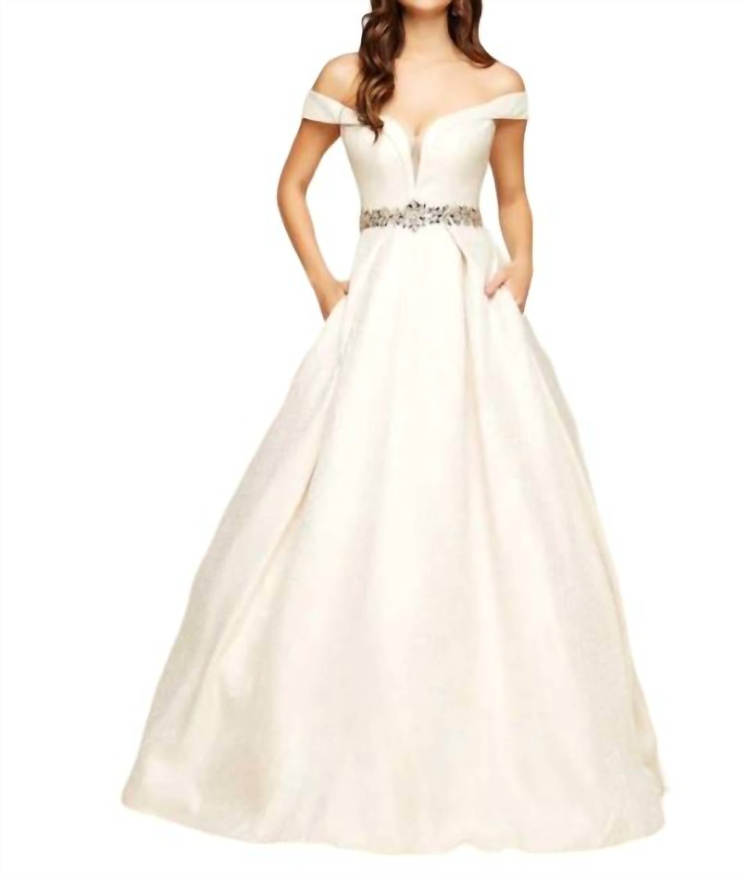 Платье-бюстье цвета шампанского Mac Duggal, цвет champagne
Платье-бюстье цвета шампанского Mac Duggal, цвет champagne