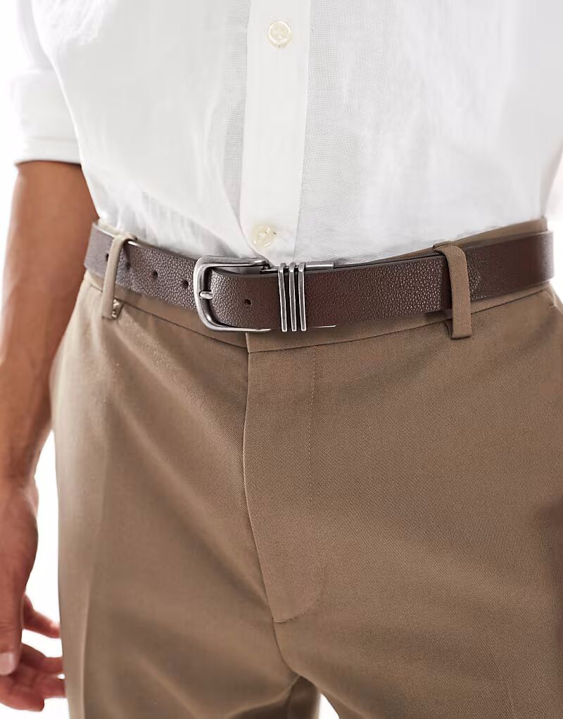 Ремень с тройной металлической пряжкой ASOS DESIGN из искусственной кожи коричневого цвета 
Ремень с тройной металлической пряжкой ASOS DESIGN из искусственной кожи коричневого цвета