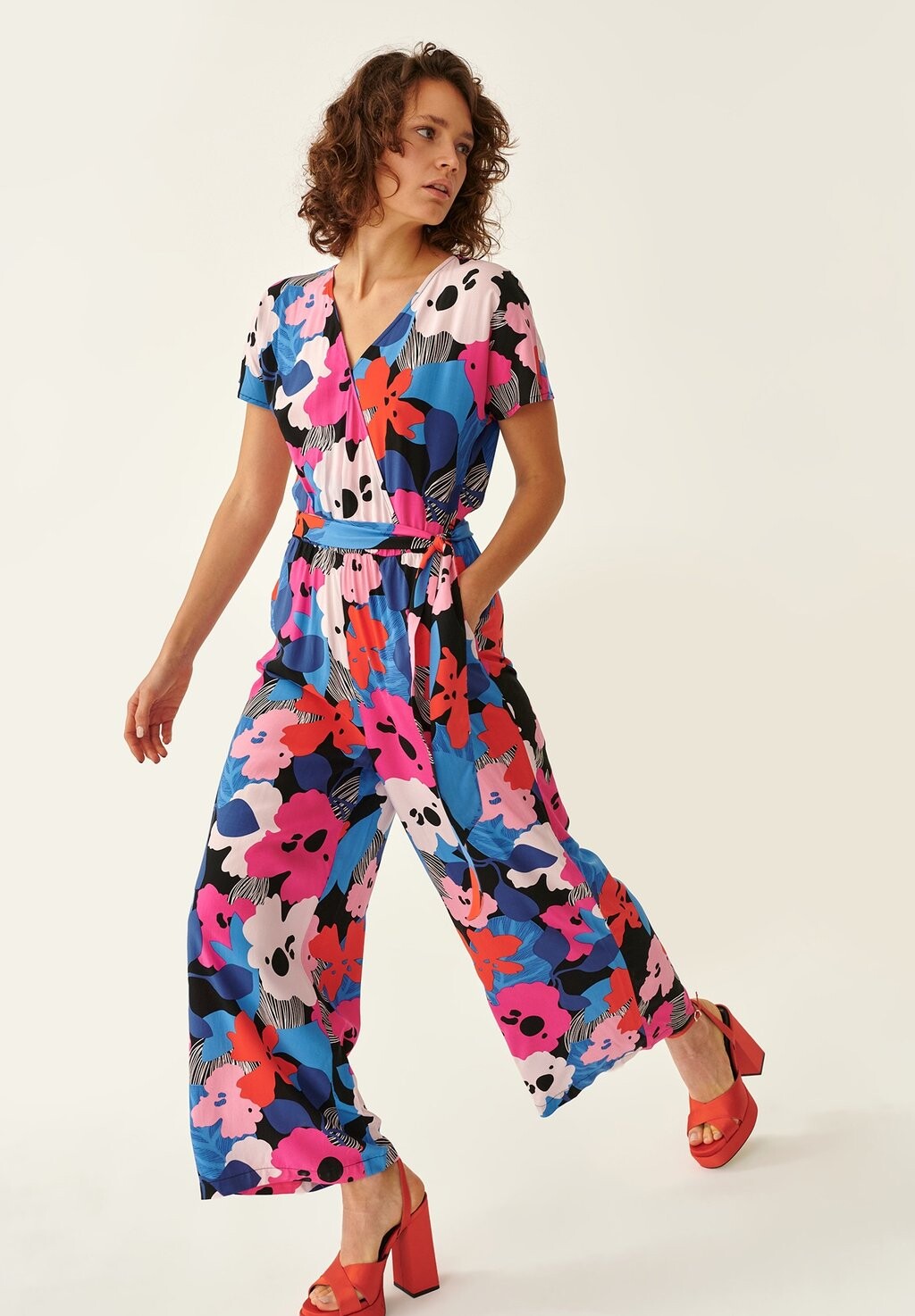 Комбинезон Koreki TATUUM, мультиколор
Комбинезон Koreki TATUUM, мультиколор