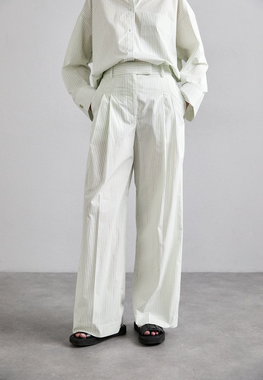 Брюки By Malene Birger CYMBARIA, White
Брюки By Malene Birger CYMBARIA, White