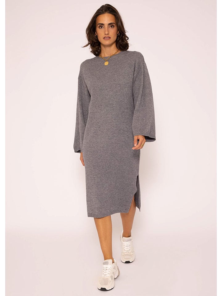Платье до колена SASSYCLASSY, серый
Платье до колена SASSYCLASSY, серый