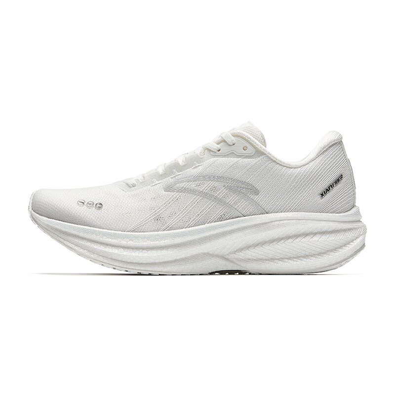 Коллекция беговых кроссовок для женщин с низким верхом Paper White/Silver Anta 
Коллекция беговых кроссовок для женщин с низким верхом Paper White/Silver Anta