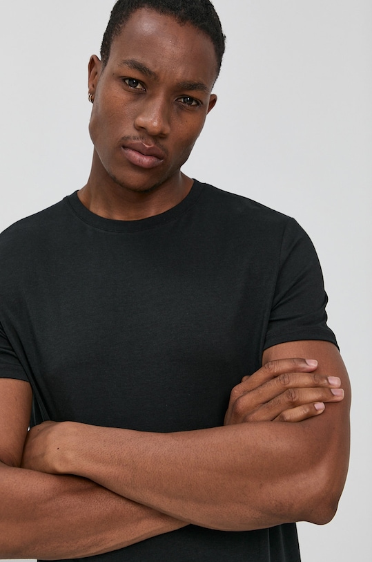 Футболка Resteröds, черный
Футболка Resteröds, черный