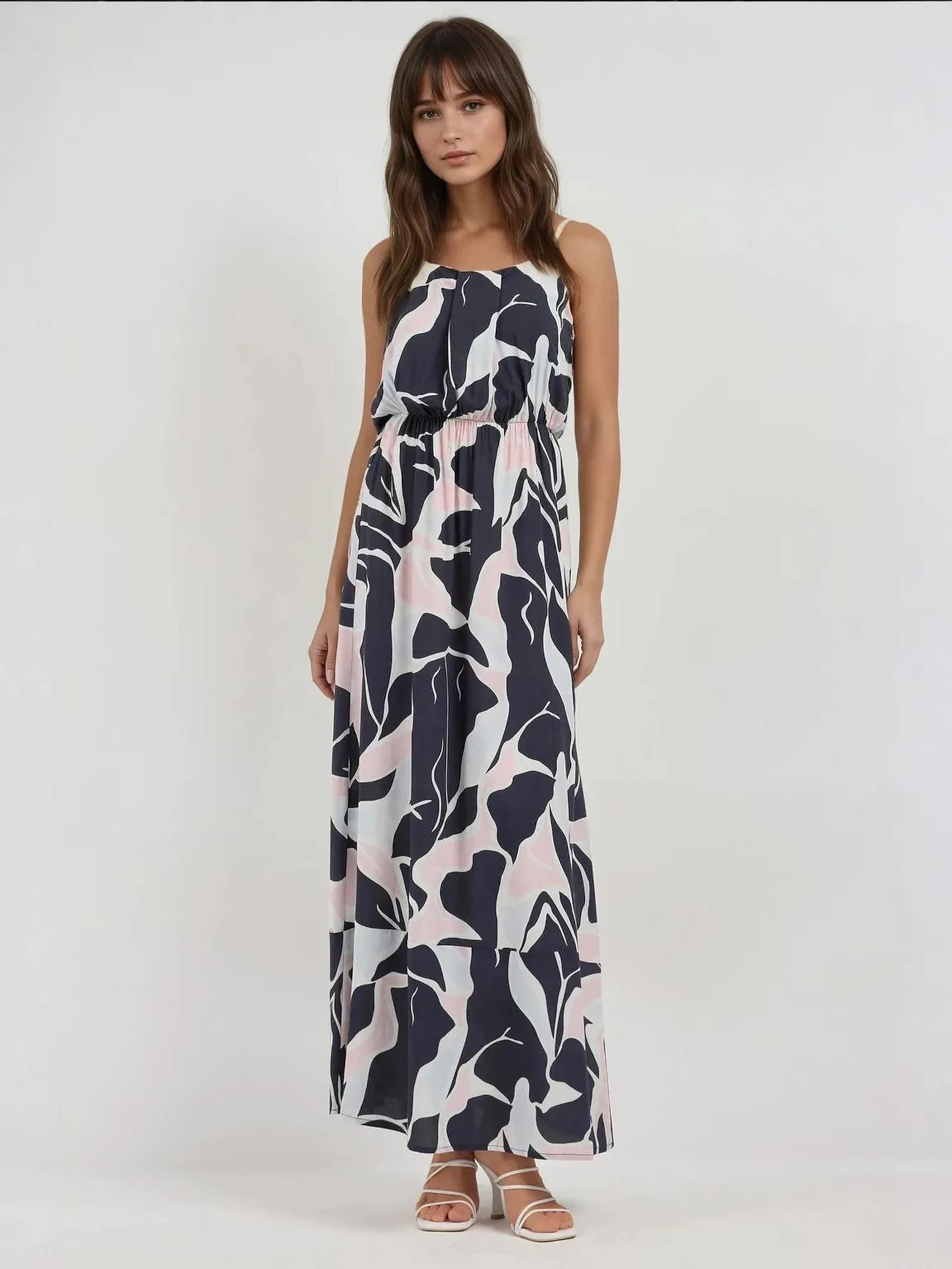 Hiccup Летнее платье в цвете Navy, Pastel Blue
Hiccup Летнее платье в цвете Navy, Pastel Blue