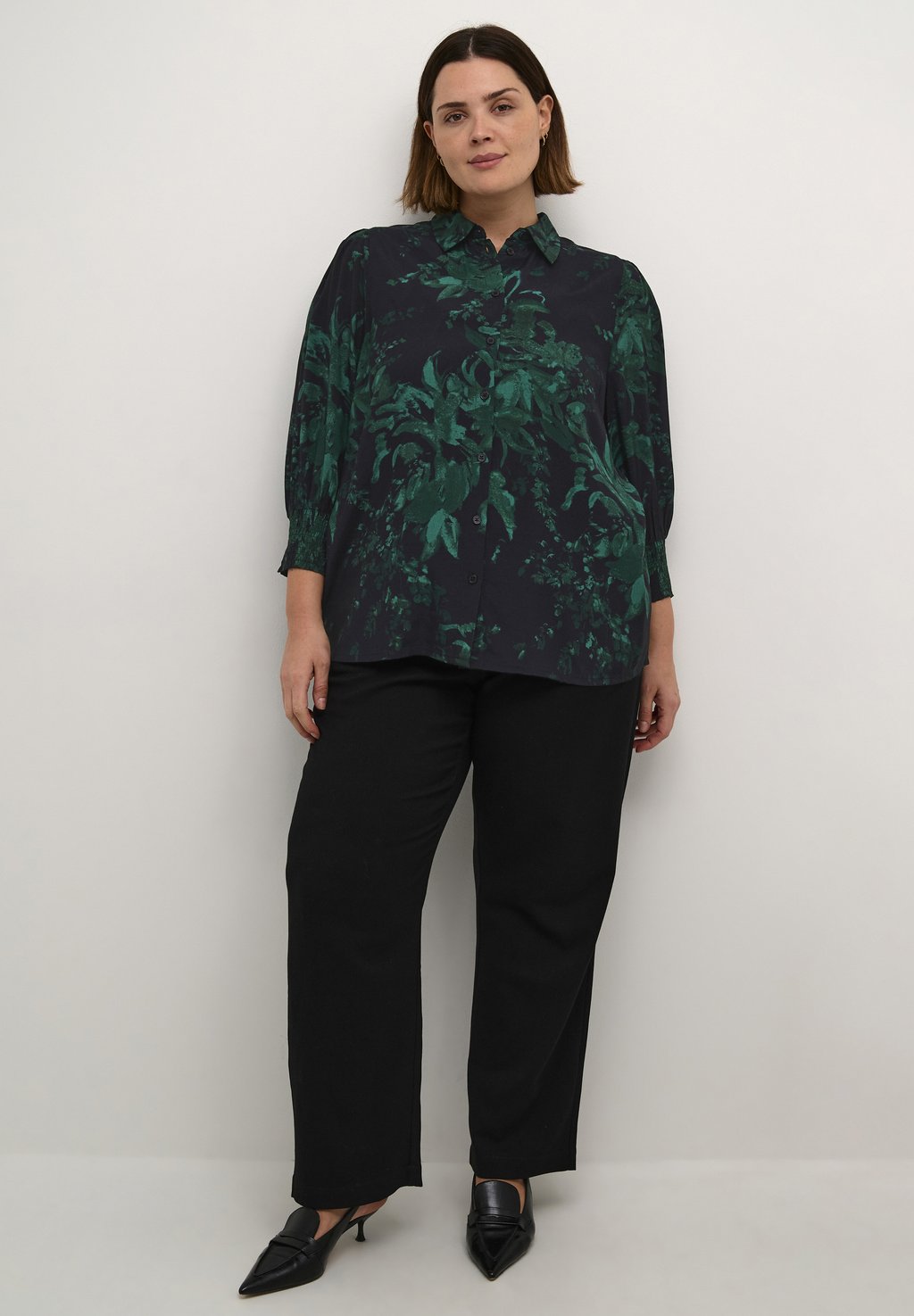 Блузка на пуговицах MINA Kaffe Curve, черный
Блузка на пуговицах MINA Kaffe Curve, черный