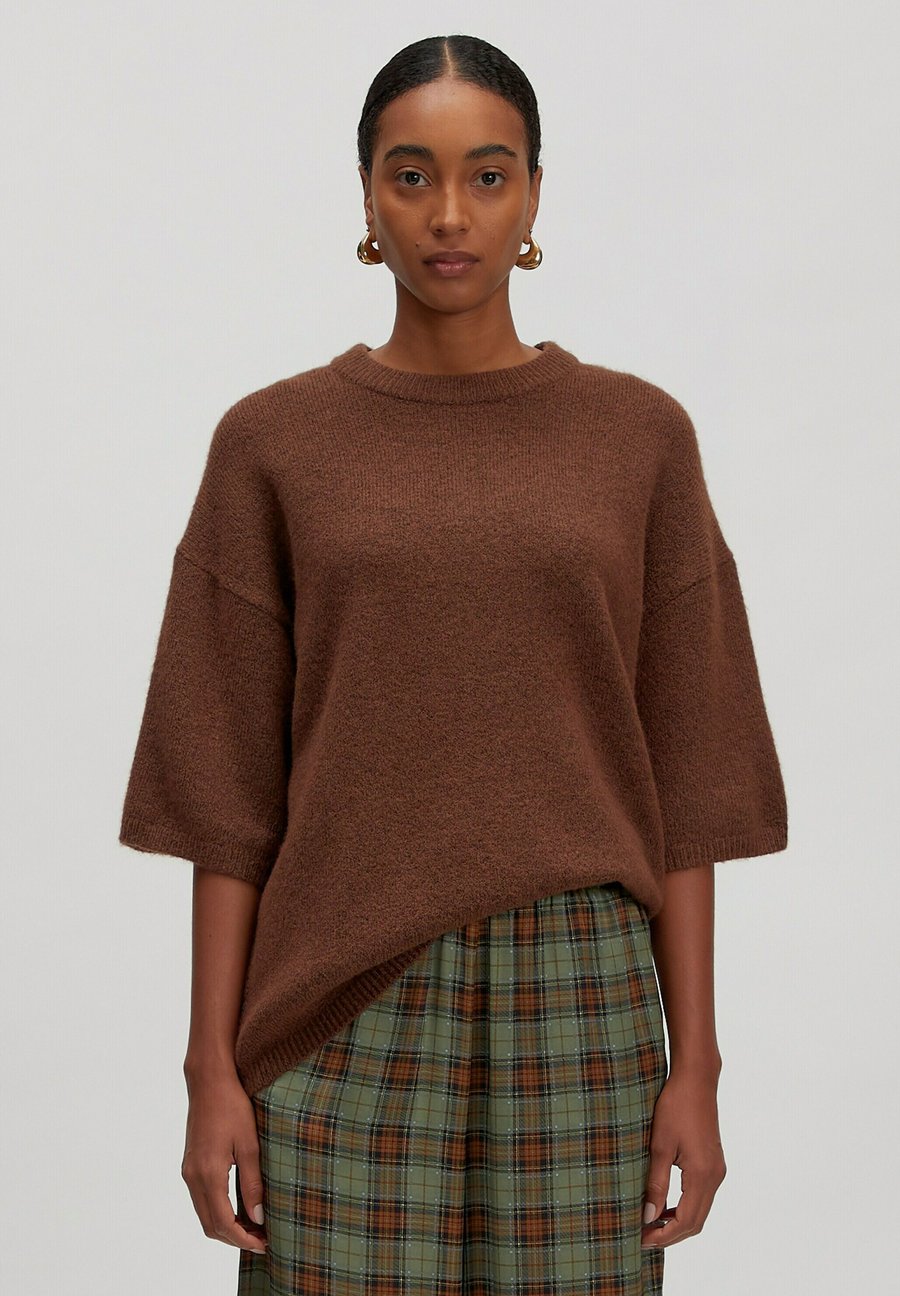 Джемпер EDITED Jumper, Braun/Brown
Джемпер EDITED Jumper, Braun/Brown