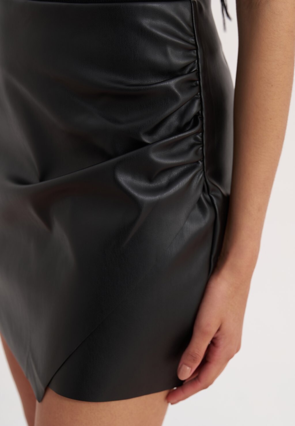 Мини-юбка Even&Odd, черный
Мини-юбка Even&Odd, черный