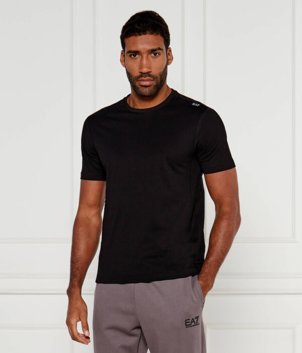 Футболка мужская Ea7 Regular Fit с логотипом сбоку, черный
Футболка мужская Ea7 Regular Fit с логотипом сбоку, черный