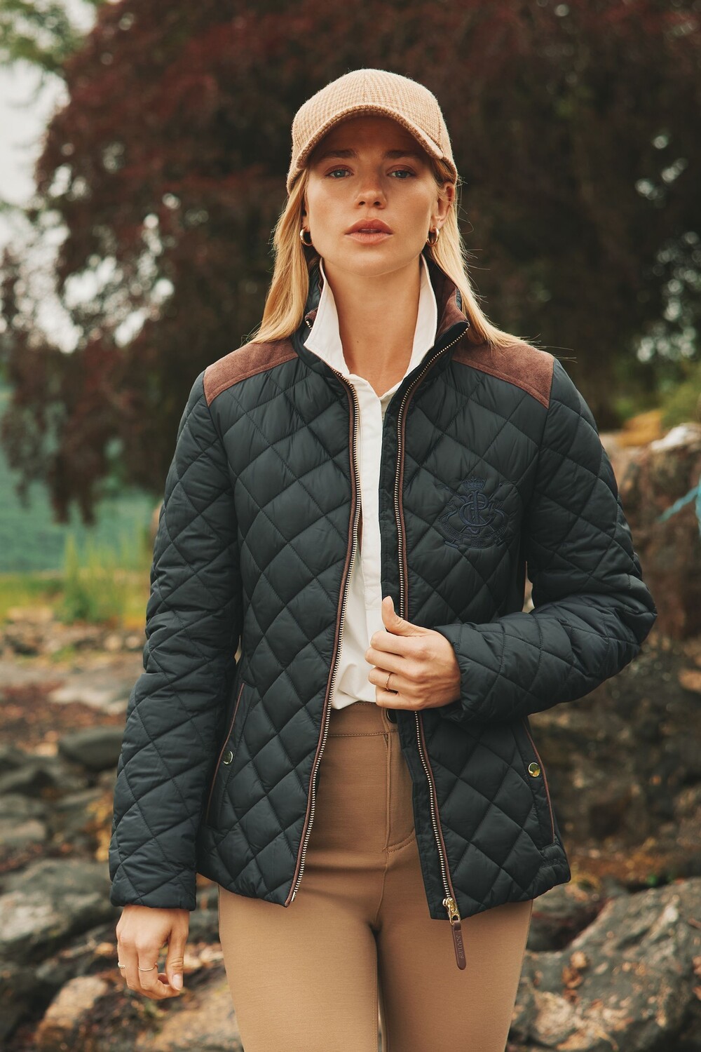 Пальто Braemar luxe с ромбовидным узором, водонепроницаемое Joules, синий
Пальто Braemar luxe с ромбовидным узором, водонепроницаемое Joules, синий