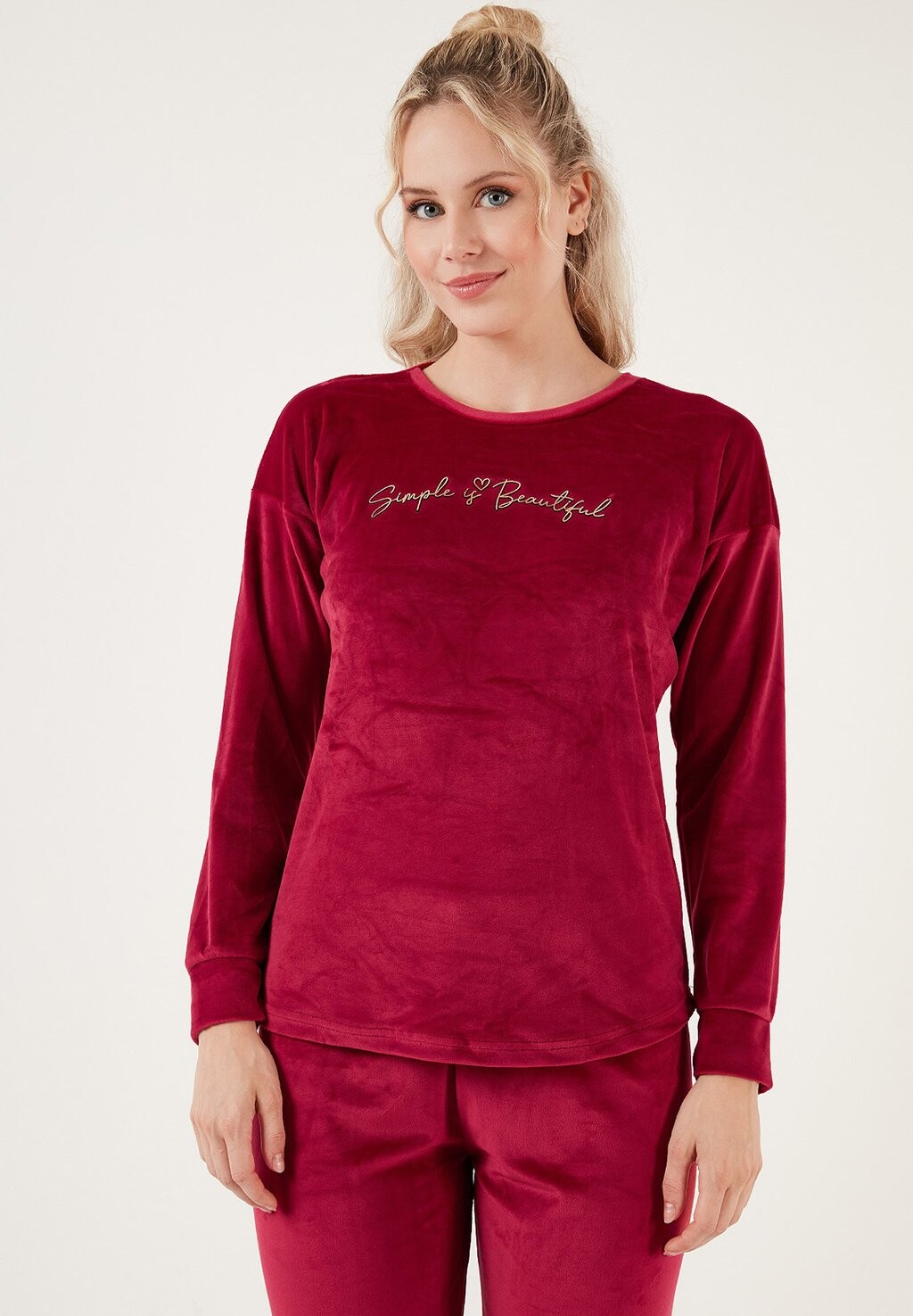 Пижамный комплект REGULAR FIT SET LELA, Бордо
Пижамный комплект REGULAR FIT SET LELA, Бордо