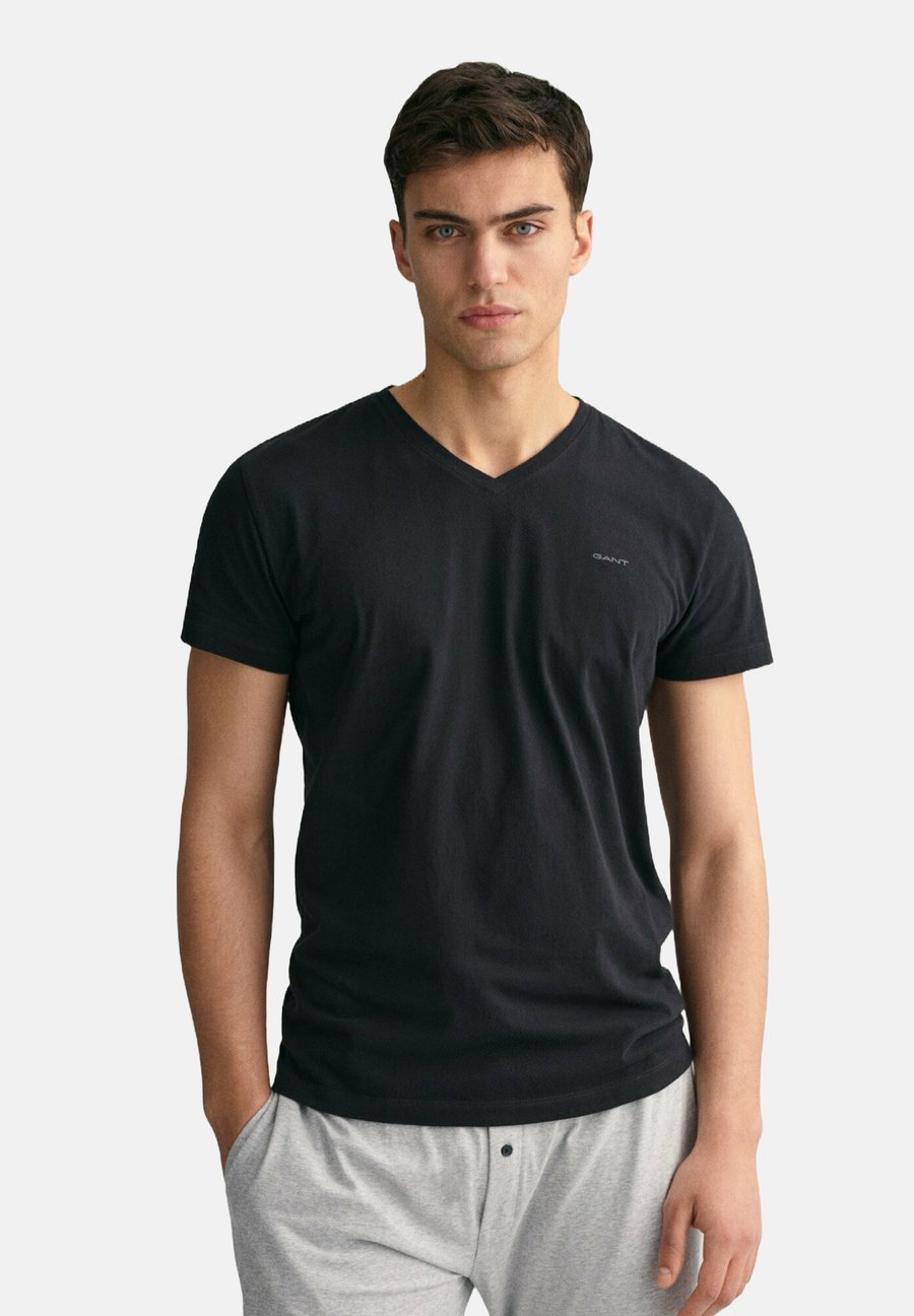 Футболка GANT 4ER PACK V NECK , Schwarz/Black, Черный, Футболка GANT 4ER PACK V NECK , Schwarz/Black
Футболка GANT 4ER PACK V NECK , Schwarz/Black, Черный, Футболка GANT 4ER PACK V NECK , Schwarz/Black