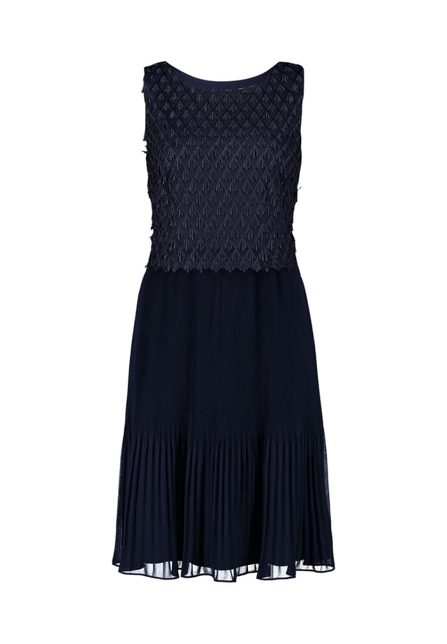 Коктейльное платье со складками Vera Mont, цвет night sky
Коктейльное платье со складками Vera Mont, цвет night sky