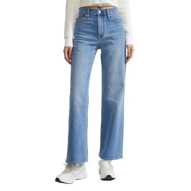 Женские джинсы Calvin Klein, цвет 1A4 - Denim Light Blue
Женские джинсы Calvin Klein, цвет 1A4 - Denim Light Blue