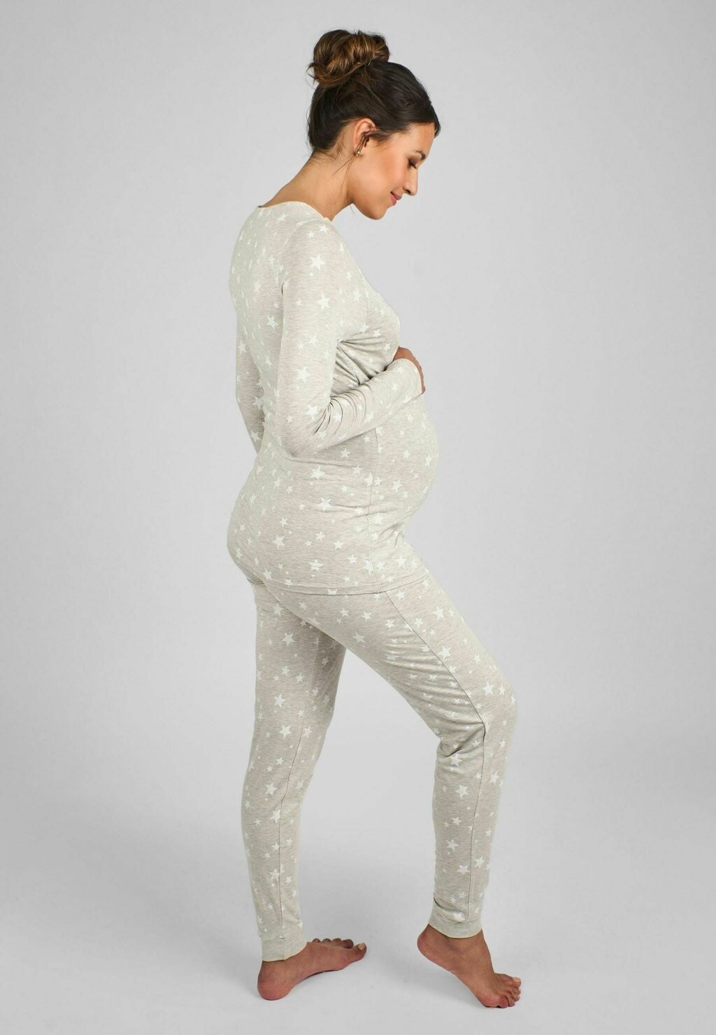 Пижамный комплект NURSING STAR SET REGULAR FIT JoJo Maman Bébé, серый 
Пижамный комплект NURSING STAR SET REGULAR FIT JoJo Maman Bébé, серый