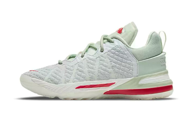 Детские баскетбольные кроссовки Nike Lebron 18 BP
Детские баскетбольные кроссовки Nike Lebron 18 BP