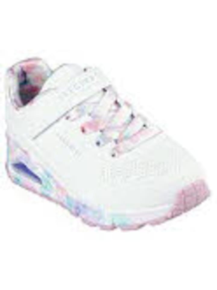 Кроссовки белые Skechers
Кроссовки белые Skechers