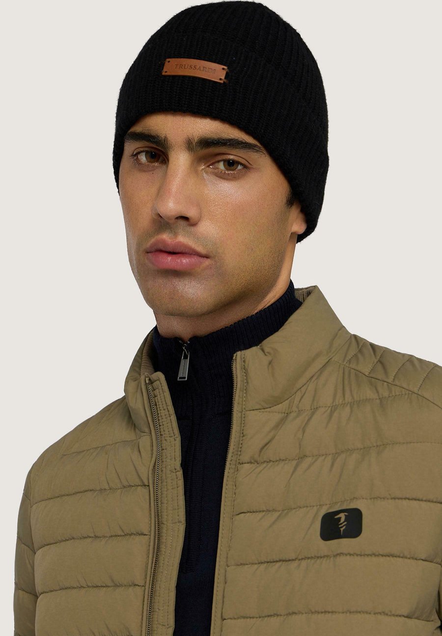 Шапка Trussardi IN MISTO, Black Milano/Black
Шапка Trussardi IN MISTO, Black Milano/Black