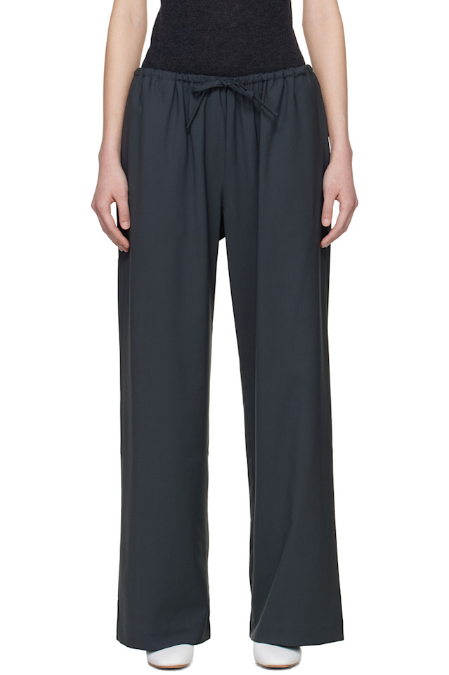 Cordera Серые классические брюки на кулиске
Cordera Серые классические брюки на кулиске