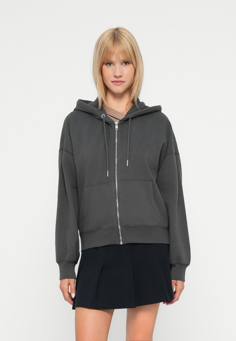 Толстовка Abercrombie & Fitch SUNDAY HOODED, Black/Multi-Oloured/Black
Толстовка Abercrombie & Fitch SUNDAY HOODED, Black/Multi-Oloured/Black
