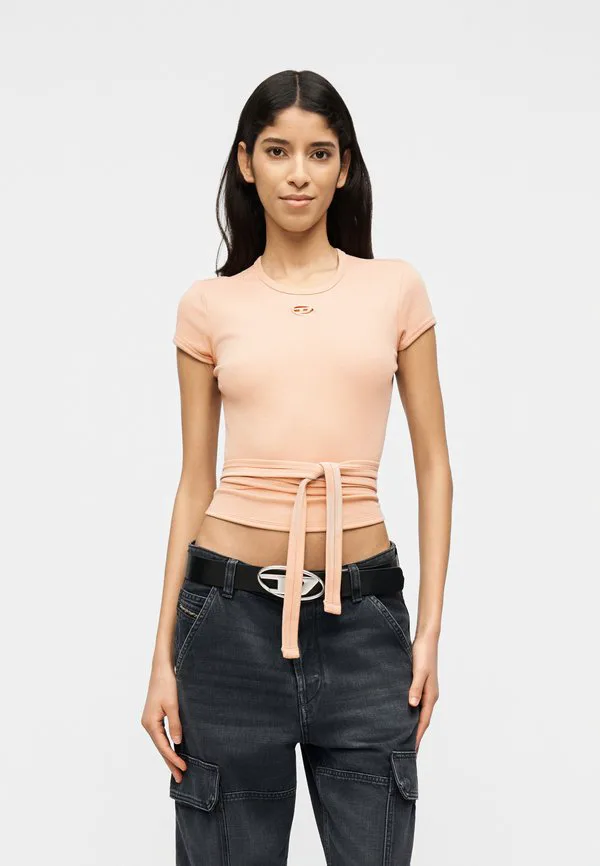 Футболка с принтом в виде заячьего хвоста Diesel, Nude Pink, Розовый, Футболка с принтом в виде заячьего хвоста Diesel, Nude Pink
Футболка с принтом в виде заячьего хвоста Diesel, Nude Pink, Розовый, Футболка с принтом в виде заячьего хвоста Diesel, Nude Pink