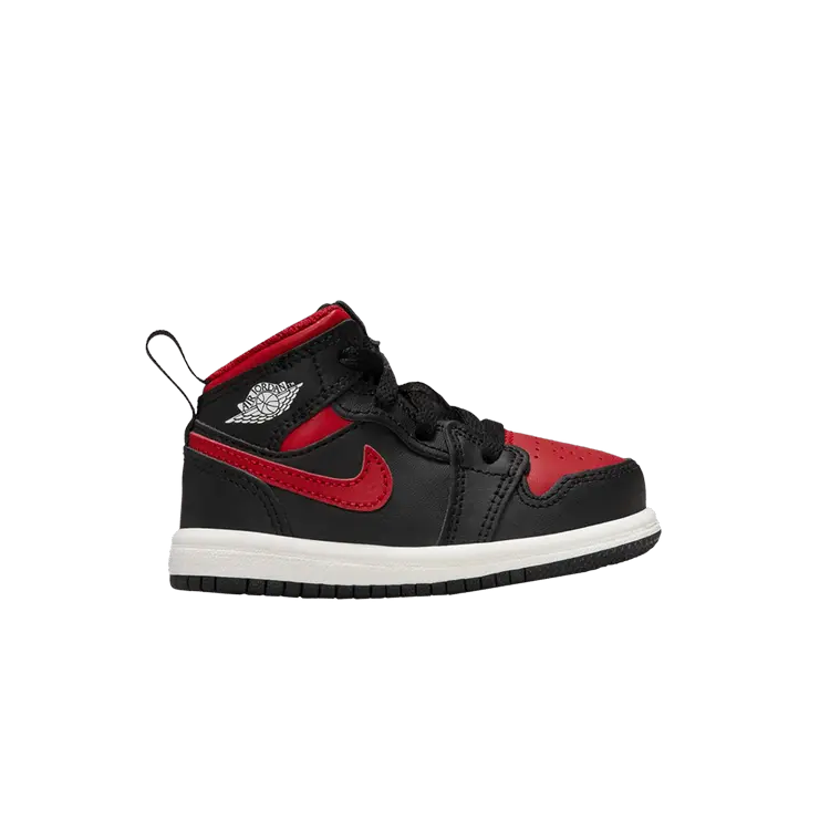 Кроссовки Air Jordan Air Jordan 1 Mid TD 'Bred Twist', черный
Кроссовки Air Jordan Air Jordan 1 Mid TD 'Bred Twist', черный