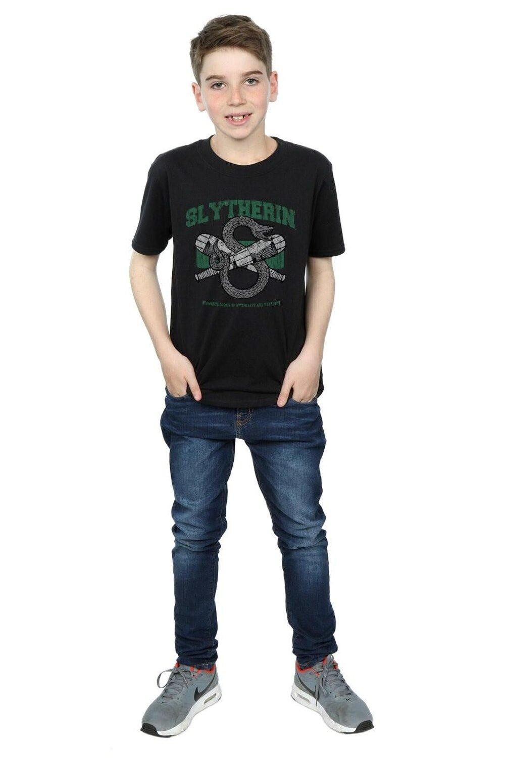 Футболка с эмблемой Слизерина по квиддичу Harry Potter, черный
Футболка с эмблемой Слизерина по квиддичу Harry Potter, черный