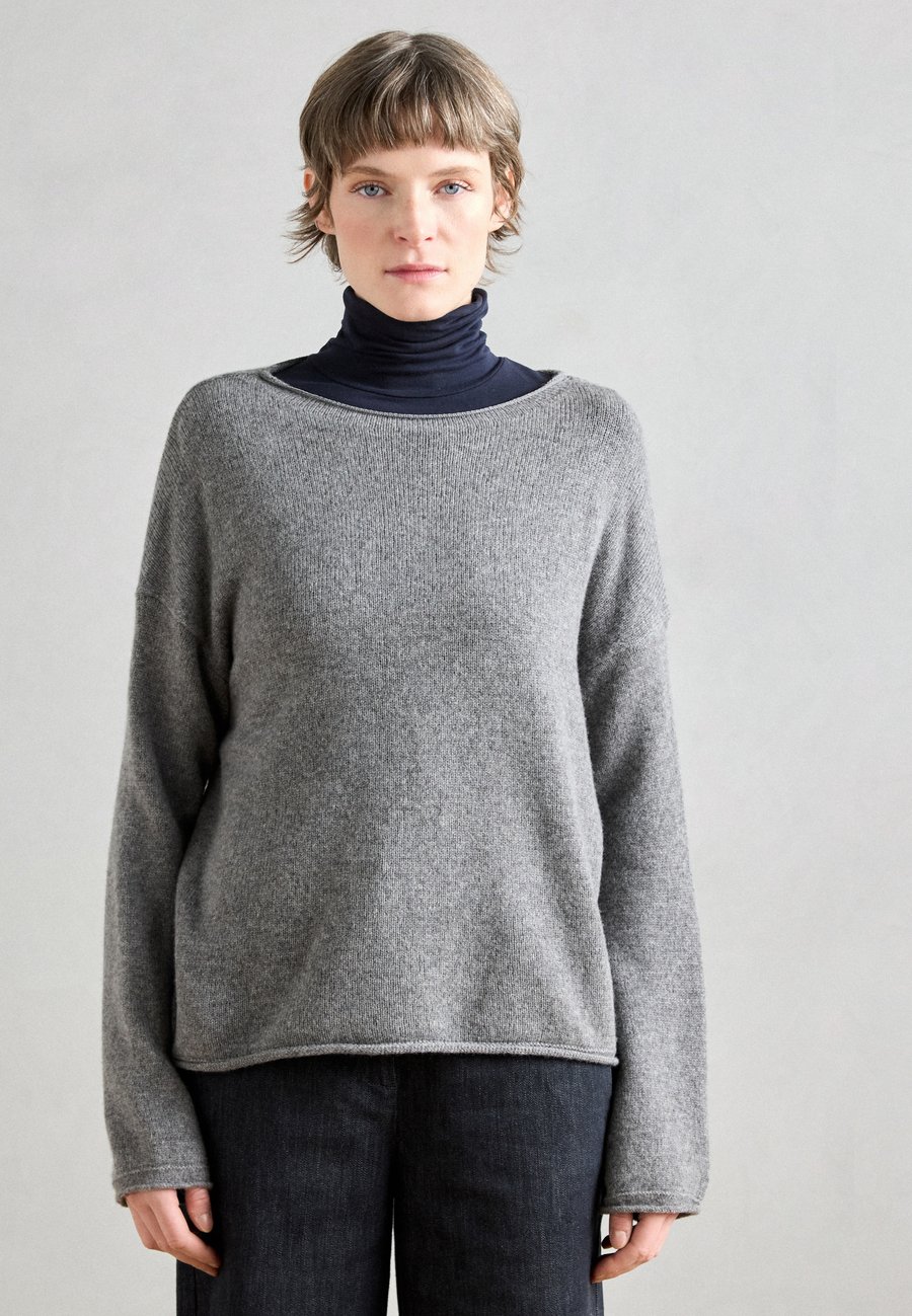 Джемпер Marc O'Polo LONGSLEEVE BOAT NECK, Warm Granite Melange/Light Grey
Джемпер Marc O'Polo LONGSLEEVE BOAT NECK, Warm Granite Melange/Light Grey
