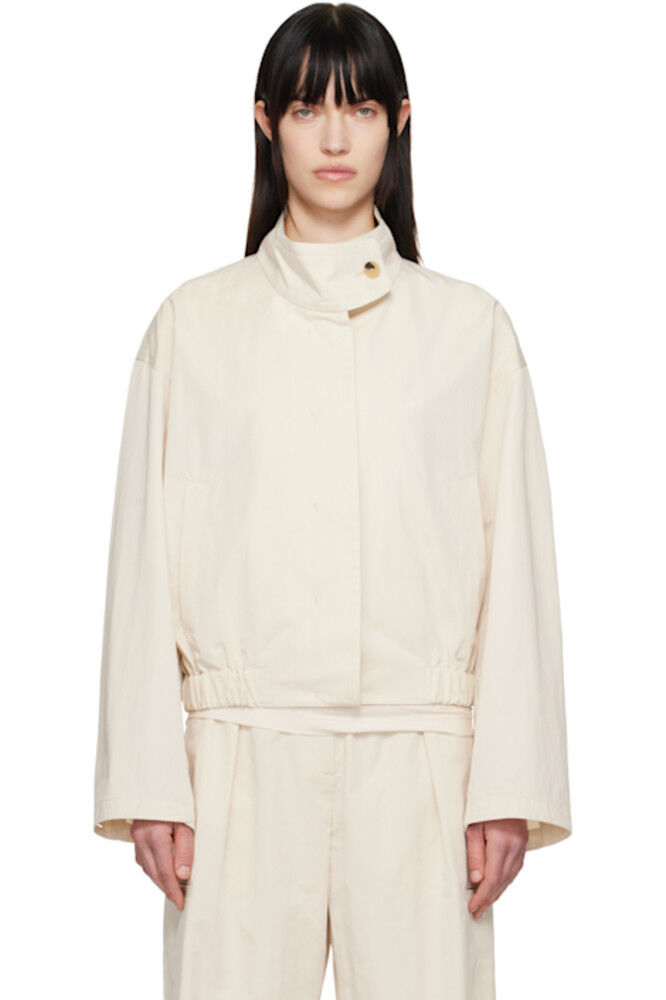 Куртка Off-White с воротником-трубой LE17SEPTEMBRE, Белый, Куртка Off-White с воротником-трубой LE17SEPTEMBRE
Куртка Off-White с воротником-трубой LE17SEPTEMBRE, Белый, Куртка Off-White с воротником-трубой LE17SEPTEMBRE