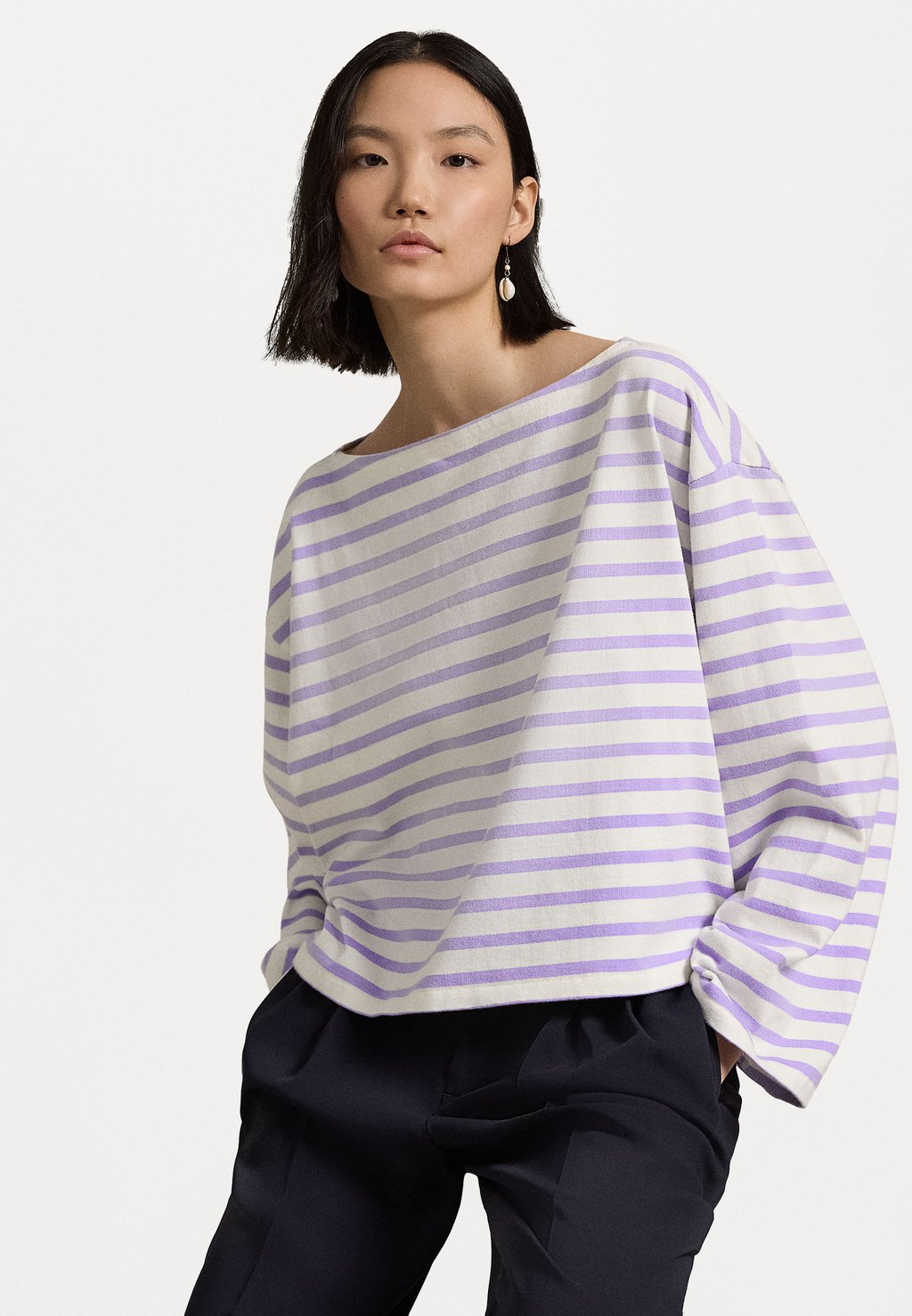 Топ с длинными рукавами STRIPED BOATNECK MARINER TEE Polo Ralph Lauren, сиреневый
Топ с длинными рукавами STRIPED BOATNECK MARINER TEE Polo Ralph Lauren, сиреневый