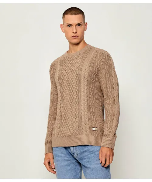 Свитер Slim fit Tommy Jeans, бежевый
Свитер Slim fit Tommy Jeans, бежевый