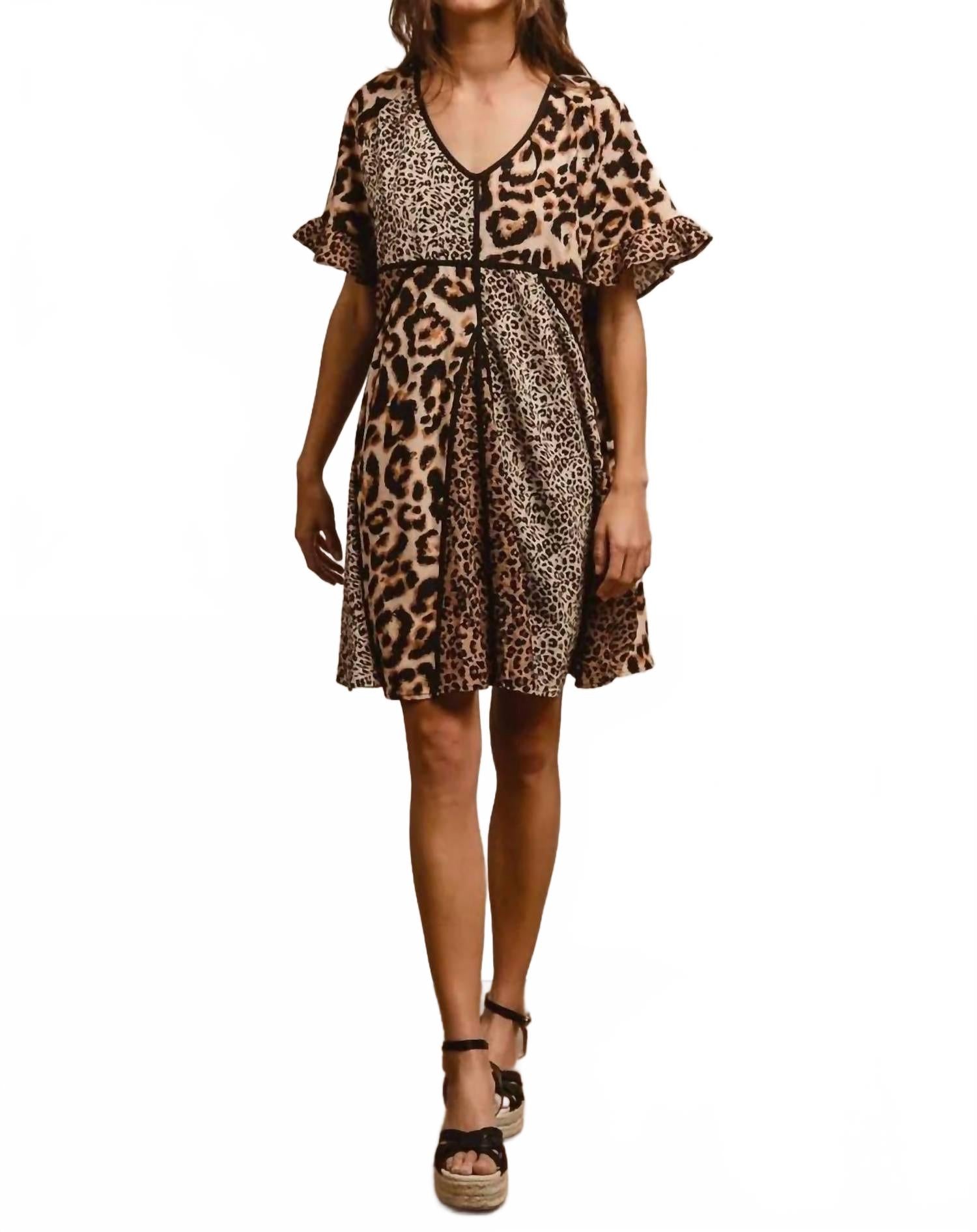 BiBi Женское платье с оборками на рукавах, леопардовый принт
BiBi Женское платье с оборками на рукавах, леопардовый принт