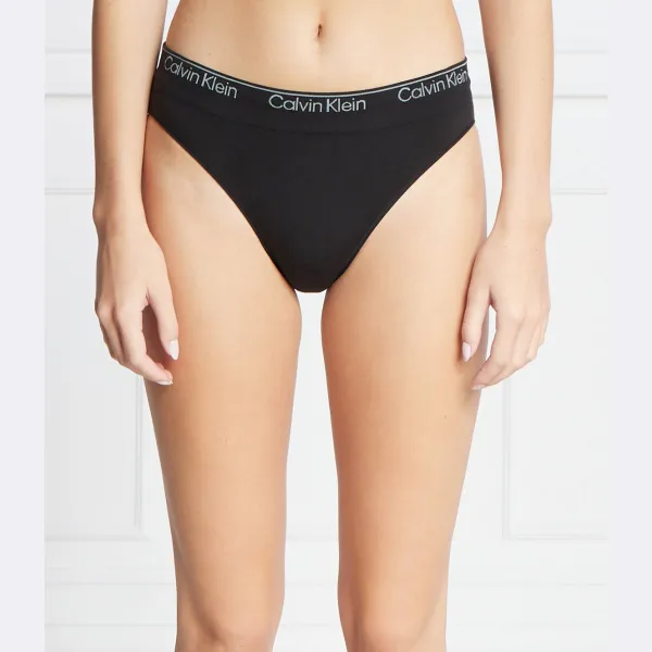 Нижнее белье Calvin Klein, черный
Нижнее белье Calvin Klein, черный