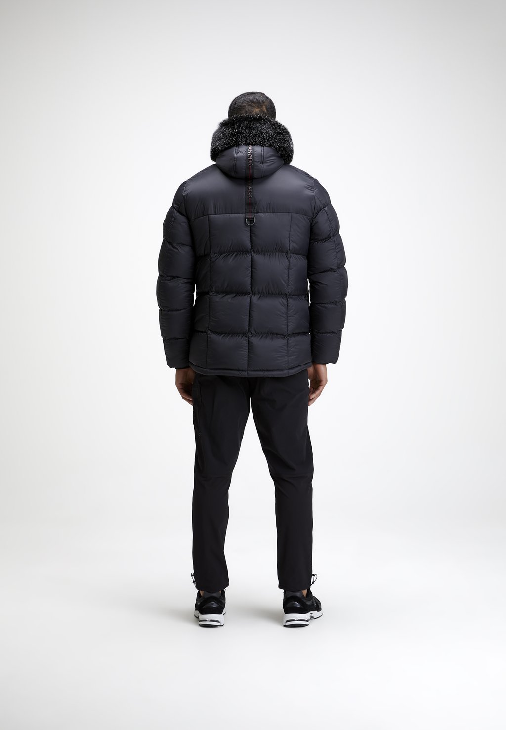 Зимняя куртка ZAVETTI CANADA EREMO PUFFER PARKA JACKET Alessandro Zavetti, черный
Зимняя куртка ZAVETTI CANADA EREMO PUFFER PARKA JACKET Alessandro Zavetti, черный