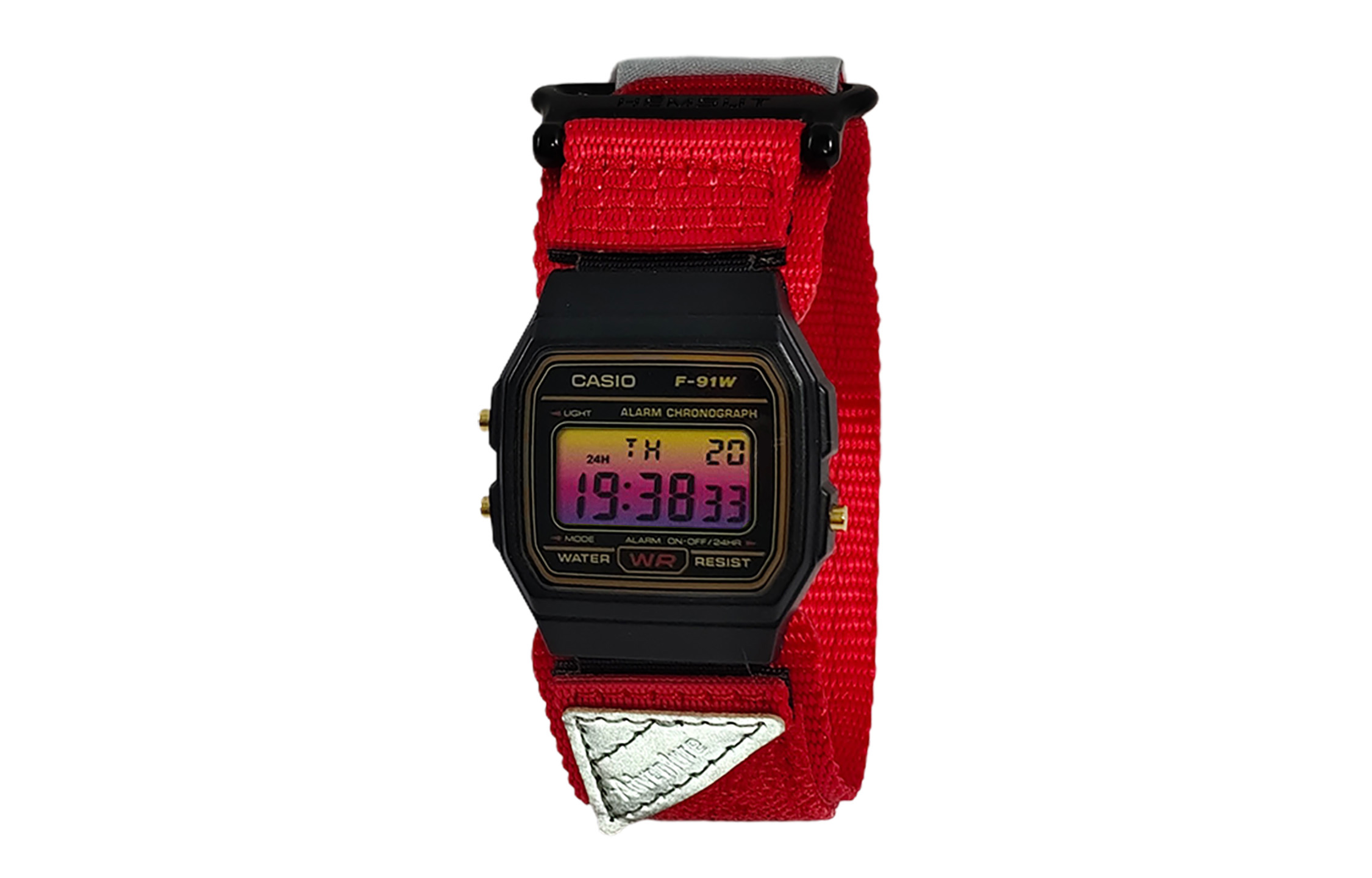 CASIO Мужские часы Retrofit Series с кварцевым механизмом и нейлоновым ремешком, черный циферблат
CASIO Мужские часы Retrofit Series с кварцевым механизмом и нейлоновым ремешком, черный циферблат